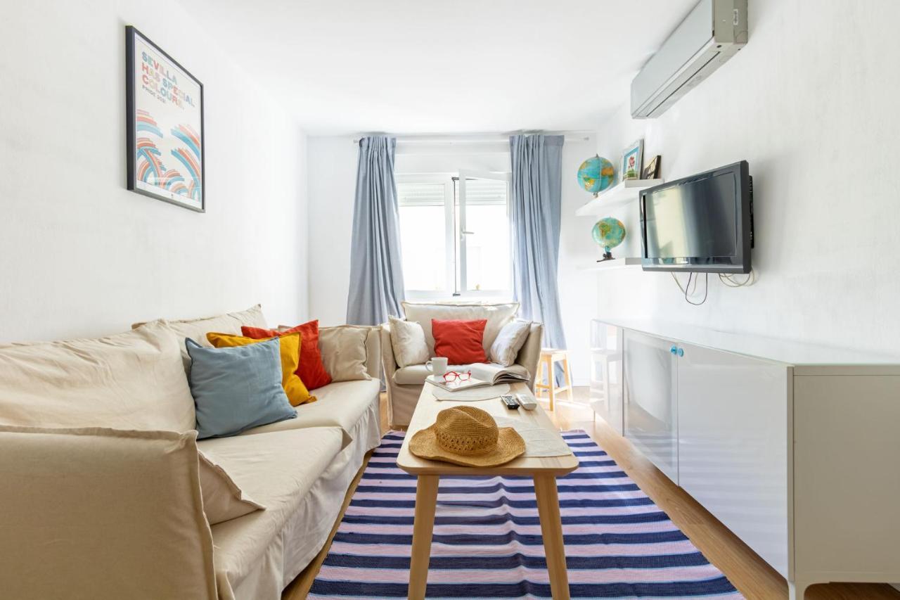 Colours Apartment And Garage Historical Center 4 Pax Seville Luaran gambar