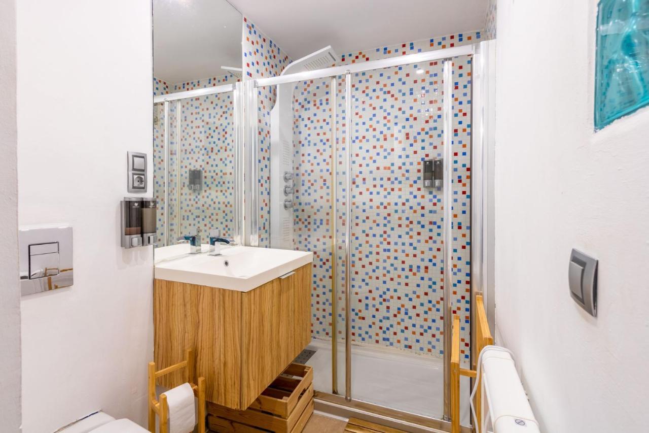Colours Apartment And Garage Historical Center 4 Pax Seville Luaran gambar