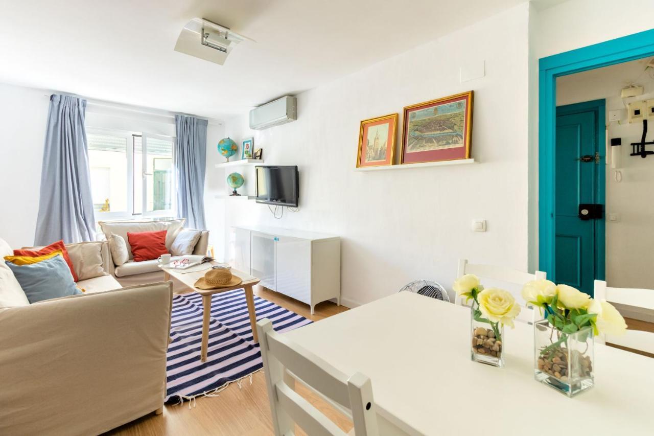 Colours Apartment And Garage Historical Center 4 Pax Seville Luaran gambar