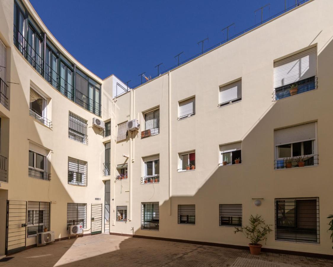 Colours Apartment And Garage Historical Center 4 Pax Seville Luaran gambar
